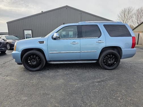 2011 Cadillac Escalade Luxury