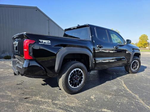 2025 Toyota Tacoma TRD Off Road