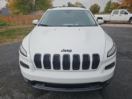2016 Jeep Cherokee Altitude