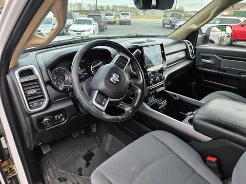 2020 RAM 3500 Big Horn Crew Cab 4x4 8' Box