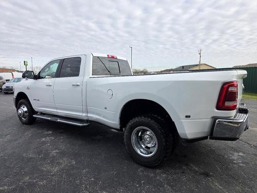 2020 RAM 3500 Big Horn Crew Cab 4x4 8' Box