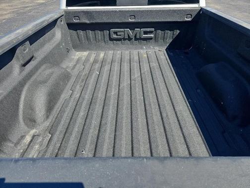 WHITE 2018 GMC Sierra 1500 SLT