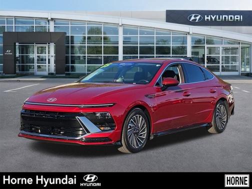 2025 Hyundai SONATA Hybrid SEL