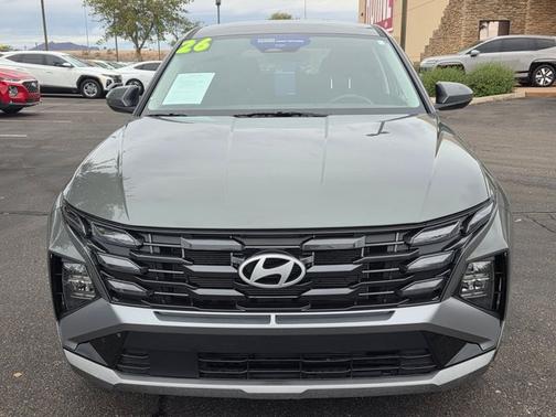 2026 Hyundai TUCSON SE
