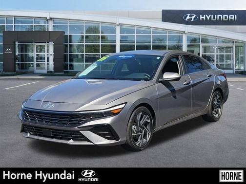 2025 Hyundai ELANTRA SEL Convenience