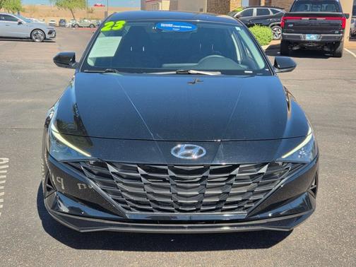 2023 Hyundai ELANTRA SE