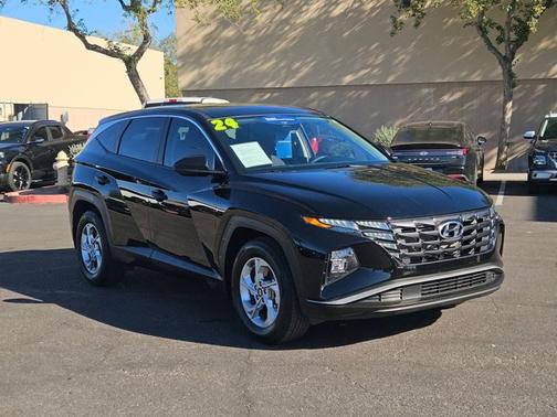 2024 Hyundai TUCSON SE