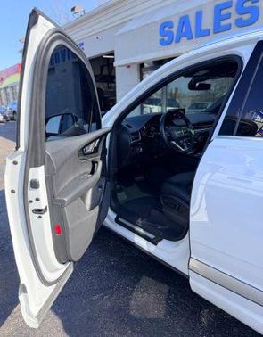 Glacier White Metallic 2017 Audi Q7 3.0T Premium Plus
