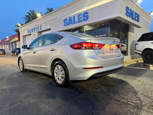 Symphony Silver 2017 Hyundai ELANTRA SE