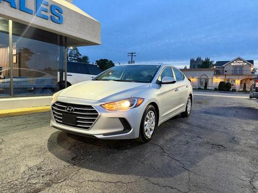 Symphony Silver 2017 Hyundai ELANTRA SE
