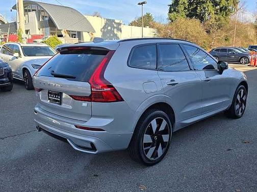 2024 Volvo XC60 Plus