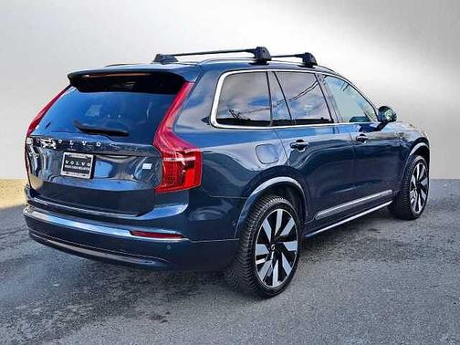 2023 Volvo XC90 Ultimate Bright 7-Seater
