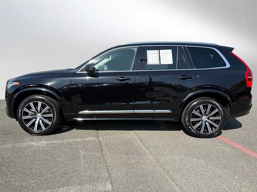 2024 Volvo XC90 B5 Plus Bright