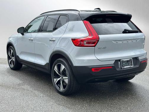 2022 Volvo XC40 Recharge Pure Electric Plus