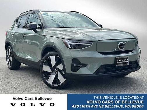 Sage Green 2023 Volvo XC40 Ultimate