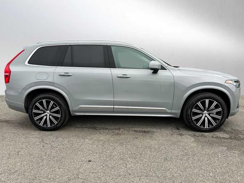 2025 Volvo XC90 B6 Plus 7-Seater