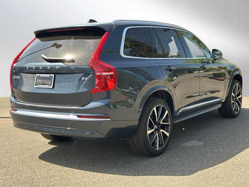2024 Volvo XC90 B6 Plus Bright 6-Seater