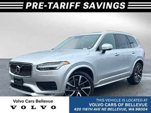 2022 Volvo XC90 T6 AWD Momentum 7 Seater