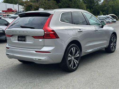2023 Volvo XC60 Recharge Plug-In Hybrid Plus Bright