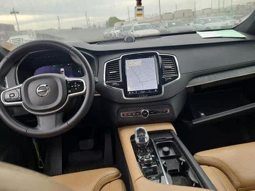 2023 Volvo XC90 Ultimate Dark 7-Seater