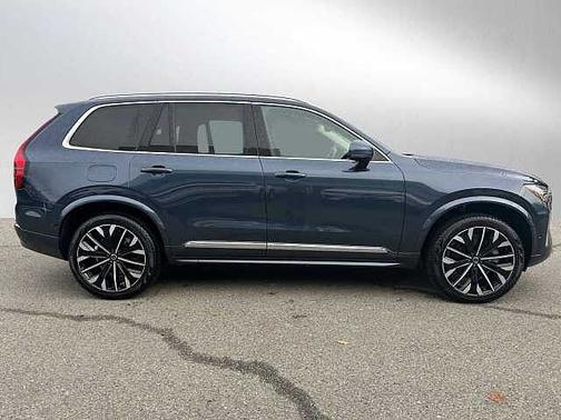 2025 Volvo XC90 Plus