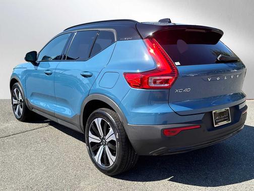 2023 Volvo XC40 Recharge Pure Electric Plus
