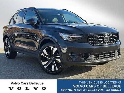 2025 Volvo XC40 Plus