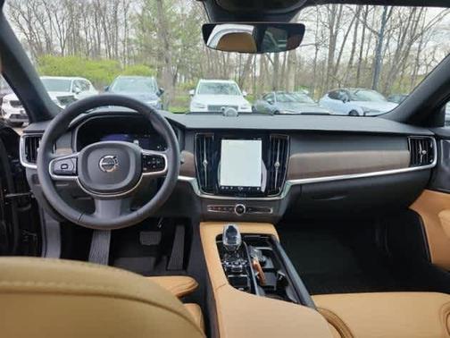 2024 Volvo V90 Cross Country B6 Ultimate
