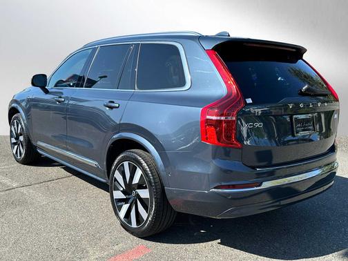 2024 Volvo XC90 Recharge Plug-In Hybrid T8 Plus Bright 7-Seater
