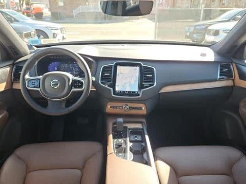 2024 Volvo XC90 Recharge Plug-In Hybrid T8 Plus Bright 7-Seater