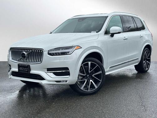 2024 Volvo XC90 B5 Plus Bright