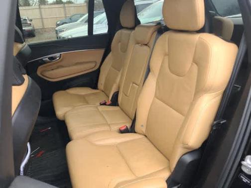 2022 Volvo XC90 T6 AWD Inscription 7 Seater