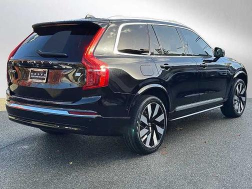 2023 Volvo XC90 Ultimate 6-Seater