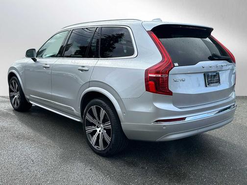 2022 Volvo XC90 T6 AWD Inscription 6 Seater