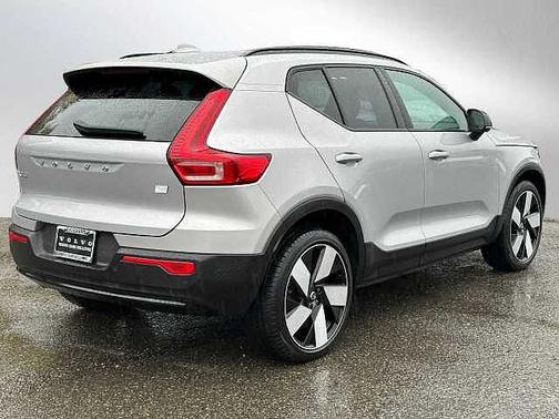 2023 Volvo XC40 Ultimate
