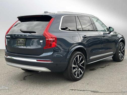 2022 Volvo XC90 Recharge Plug-In Hybrid T8 Inscription Expression Extended Range 6P
