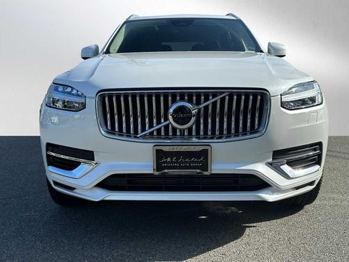 2023 Volvo XC90 Recharge Plug-In Hybrid Ultimate Bright 7-Seater