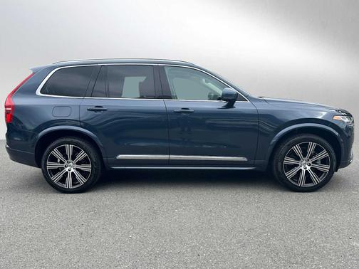 2025 Volvo XC90 Plug-In Hybrid T8 Ultra 7-Seater