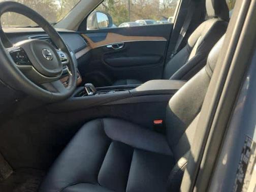 2023 Volvo XC90 Recharge Plug-In Hybrid Plus Bright 7-Seater
