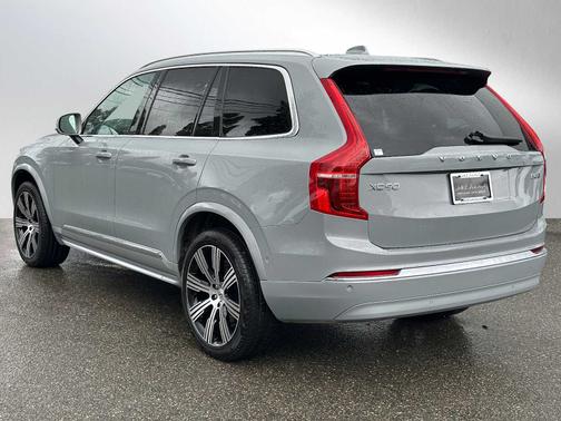 2024 Volvo XC90 B5 Plus Bright