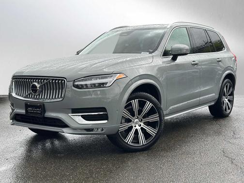2024 Volvo XC90 B5 Plus Bright