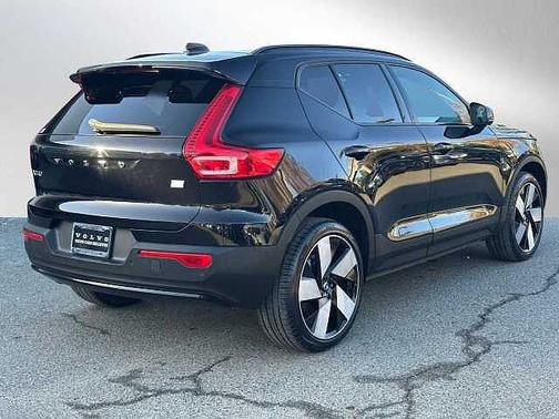2023 Volvo XC40 Ultimate