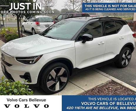2023 Volvo XC40 Plus
