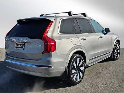 2023 Volvo XC90 Ultimate 6-Seater
