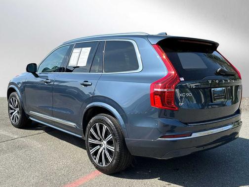 2024 Volvo XC90 B5 Core Bright
