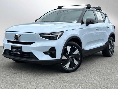 2024 Volvo XC40 Recharge Pure Electric Twin Plus