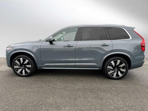 2023 Volvo XC90 Recharge Plug-In Hybrid Ultimate Bright 7-Seater