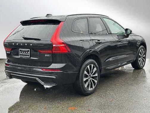2025 Volvo XC60 Plus