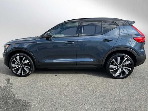 2022 Volvo XC40 Recharge Pure Electric Plus