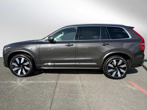 2023 Volvo XC90 Recharge Plug-In Hybrid Ultimate Bright 7-Seater